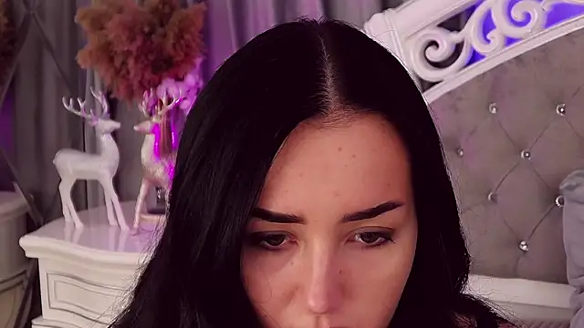 Snapshot of KimKhallifa chatting on February 7, 12:50 pm KimKhallifa online show from February 7, 12:50 pm