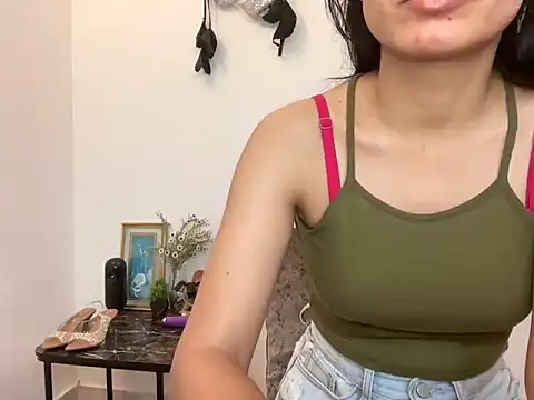 roseofvenom online show from February 13, 4:17 pm