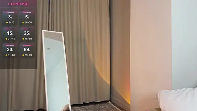 Carolyn Smith online show from January 25, 10:28 pm