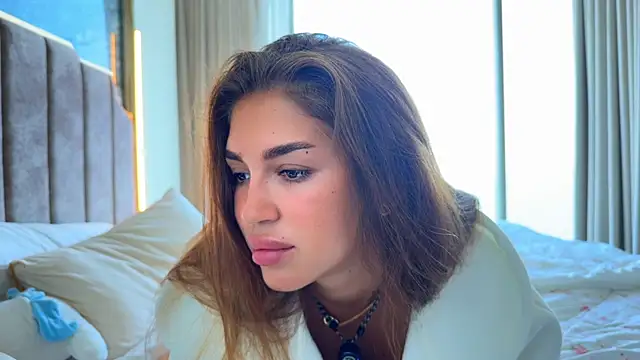 Carolyn Smith online show from November 29, 1:30 am