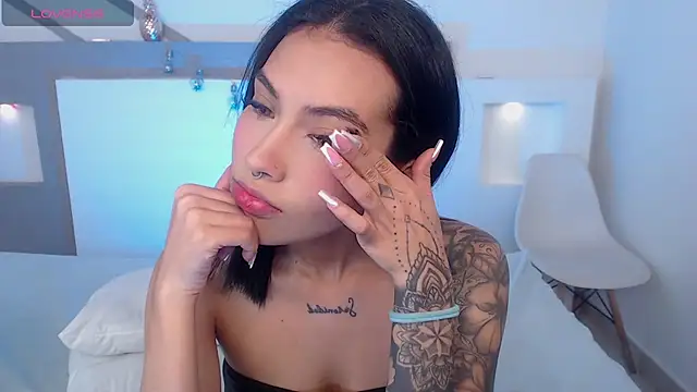 Snapshot of VenusEvans1 chatting on January 2, 12:03 pm VenusEvans1 online show from January 2, 12:03 pm