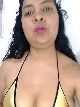 Snapshot of Brendabluee chatting on March 13, 8:43 pm Brendabluee online show from March 13, 8:43 pm