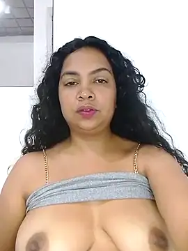 Snapshot of Brendabluee chatting on March 22, 3:31 pm Brendabluee online show from March 22, 3:31 pm