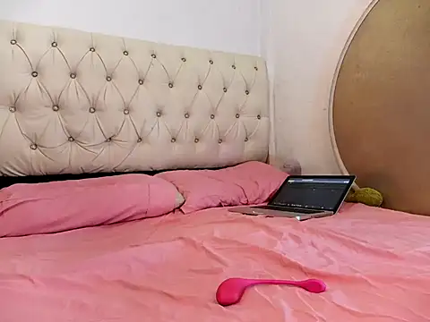 Rocket1978 online show from October 16, 12:17 pm