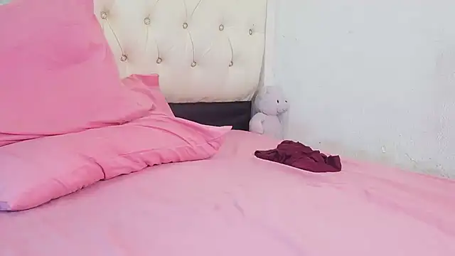 Rocket1978 online show from October 22, 1:55 pm