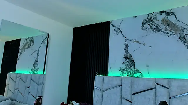 daniiphoeniixx online show from September 19, 7:14 pm