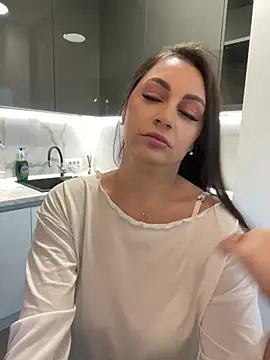 claraxjoyy online show from March 10, 4:49 am