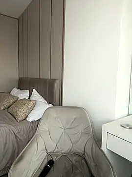 claraxjoyy online show from September 10, 4:34 am