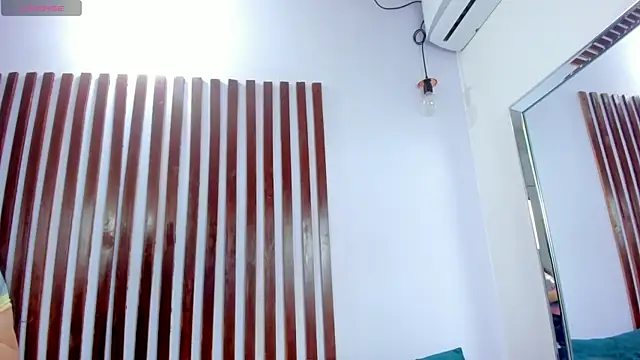 KRYSSTARITTER4 online show from February 13, 12:43 pm