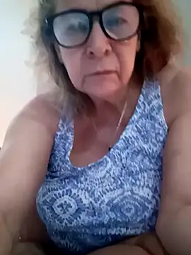 Snapshot of milchanel chatting on February 12, 4:44 am milchanel online show from February 12, 4:44 am