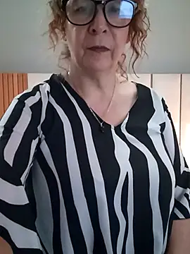 Snapshot of milchanel chatting on February 24, 10:36 pm milchanel online show from February 24, 10:36 pm