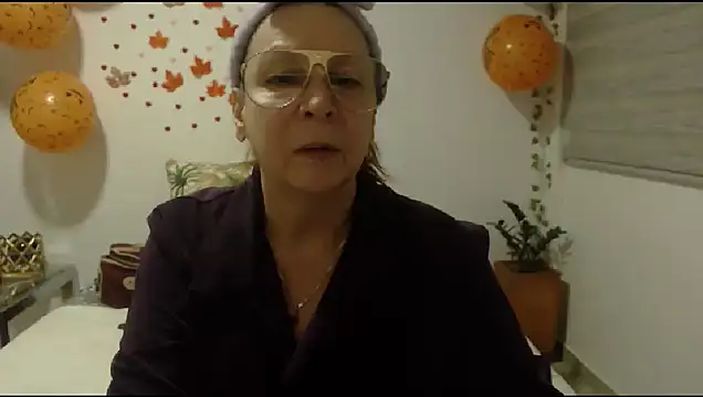 Snapshot of milchanel chatting on October 16, 11:39 pm milchanel online show from October 16, 11:39 pm