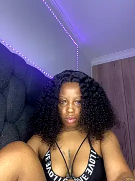 Thando04 online show from October 18, 6:19 pm