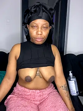 Thando04 online show from October 19, 5:46 pm