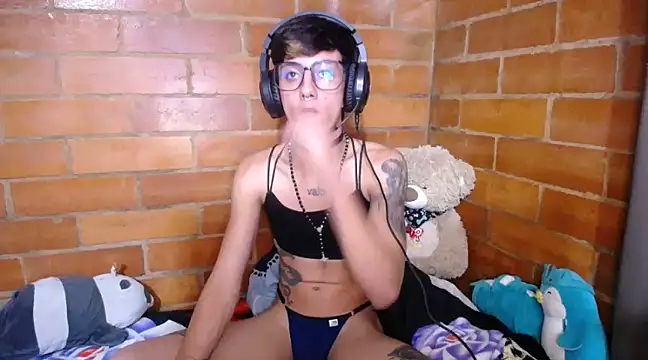 noah420sr online show from January 6, 9:54 pm