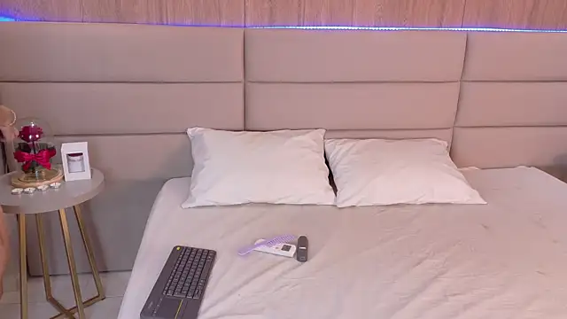 NickyBelmonth online show from January 6, 12:57 pm