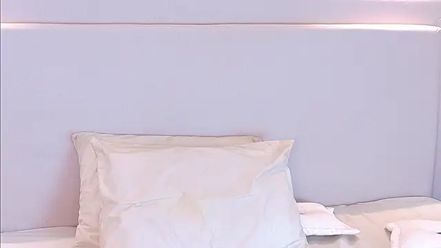 NickyBelmonth online show from March 11, 3:02 pm