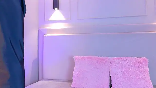 NickyBelmonth online show from November 11, 11:32 am