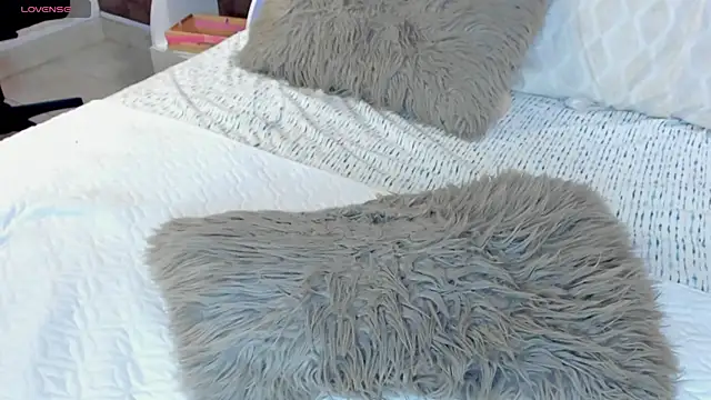 Scarlet lace online show from February 27, 10:09 pm