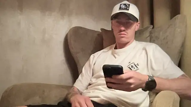 Snapshot of long_1313 chatting on November 1, 9:33 am long 1313 online show from November 1, 9:33 am