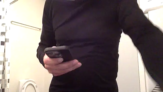 Snapshot of Parleg2 chatting on October 29, 5:58 pm Parleg2 online show from October 29, 5:58 pm