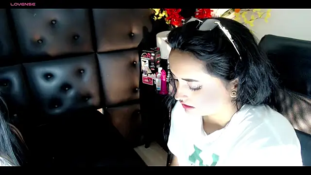 Snapshot of Carolaine01 chatting on January 30, 9:04 pm Carolaine01 online show from January 30, 9:04 pm