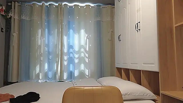 Lucky-xiuxiu online show from March 20, 3:13 am