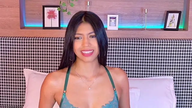 Snapshot of AbieHills chatting on March 1, 11:50 am AbieHills online show from March 1, 11:50 am