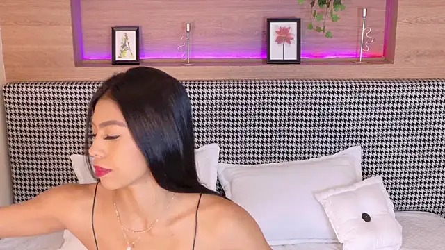 Snapshot of AbieHills chatting on March 20, 11:38 am AbieHills online show from March 20, 11:38 am