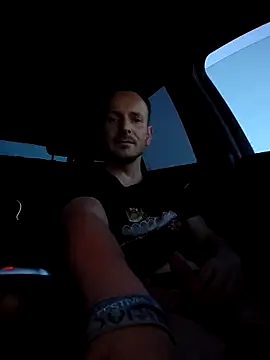 Snapshot of Geiler_Staender chatting on November 23, 3:45 pm Geiler Staender online show from November 23, 3:45 pm