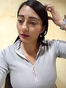 BELLA--26 online show from February 7, 11:45 pm