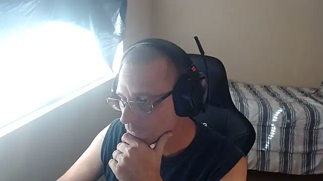 Dubesnackes online show from November 4, 8:52 pm