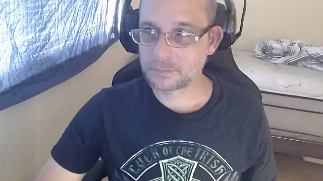 Dubesnackes online show from November 13, 7:35 pm