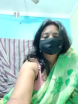  MilkyBar online show from January 25, 8:00 pm