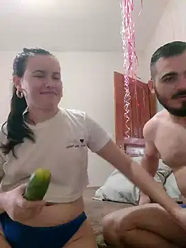 Snapshot of camillebr chatting on February 17, 11:02 am camillebr online show from February 17, 11:02 am