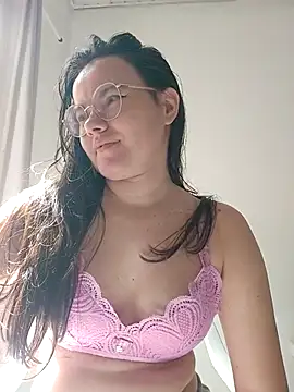 Snapshot of camillebr chatting on November 5, 12:27 pm camillebr online show from November 5, 12:27 pm