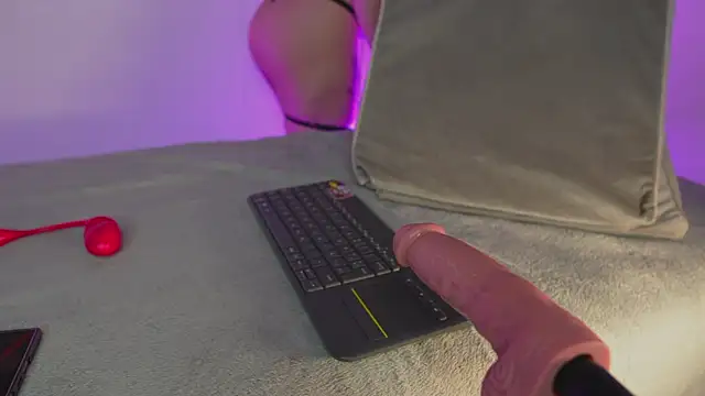 bri cullen online show from September 24, 3:04 pm