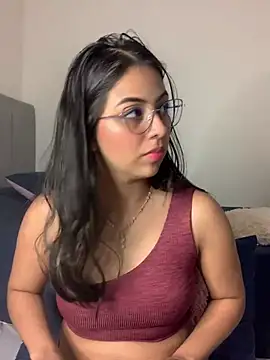 Julii- online show from January 5, 7:39 pm