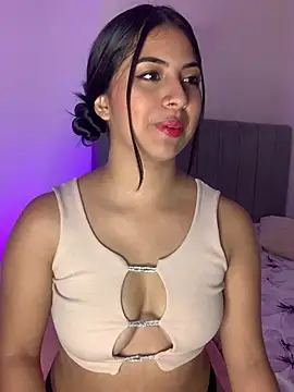 Julii- online show from February 24, 1:10 pm