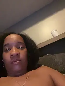 lunalustycumslut online show from March 15, 7:31 am