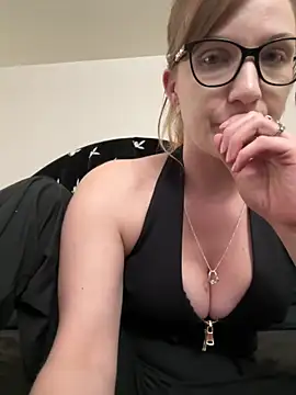 Kitty DaCocks online show from December 2, 11:23 pm