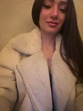 Maddy Jones online show from January 22, 12:16 am