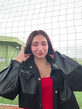 Maddy Jones online show from February 14, 10:04 pm