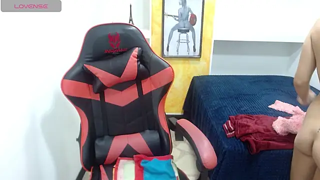 Anniee x online show from March 10, 12:37 pm