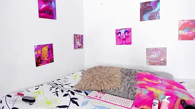 ebony cutte online show from March 5, 8:00 pm