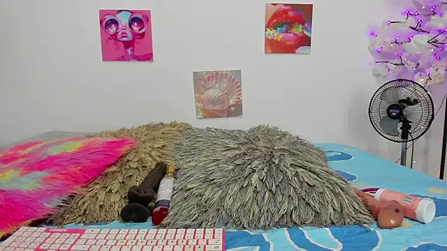 ebony cutte online show from March 7, 7:49 pm