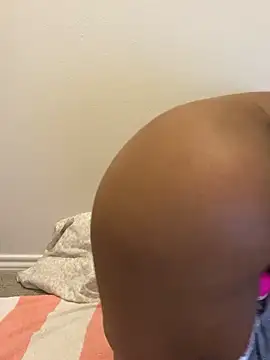 AwkwardJasminee online show from September 9, 4:45 am