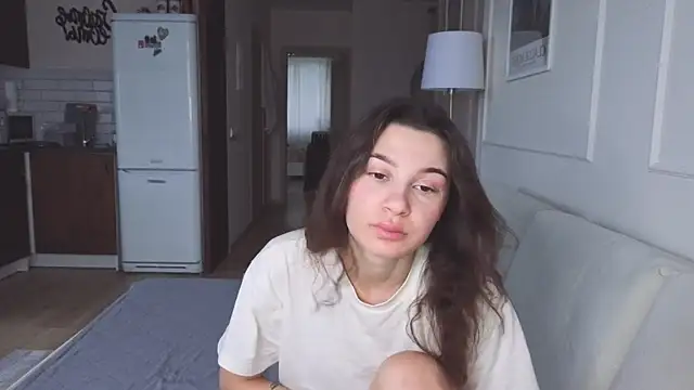 Snapshot of KristineEsme chatting on November 27, 4:36 am KristineEsme online show from November 27, 4:36 am