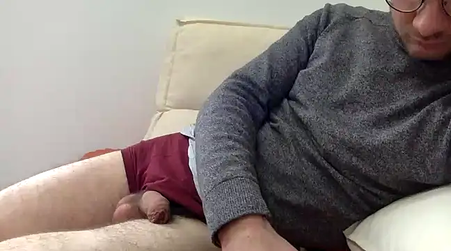 Snapshot of coquin5995 chatting on January 5, 11:26 am coquin5995 online show from January 5, 11:26 am