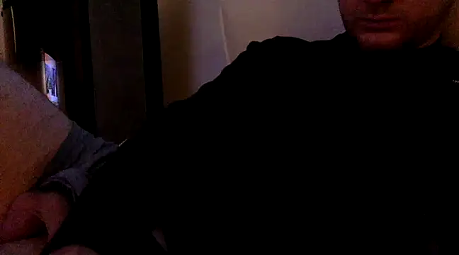 Snapshot of coquin5995 chatting on January 28, 7:22 am coquin5995 online show from January 28, 7:22 am